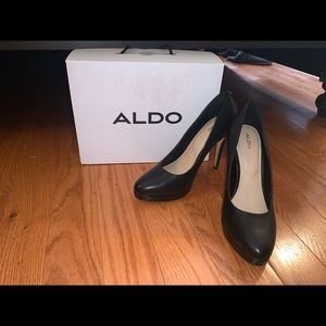 NEW IN BOX Aldo Ibaoni Pumps in Black
